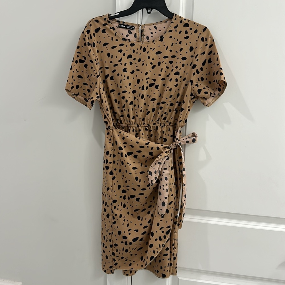 Cute short sleeve wrap dress